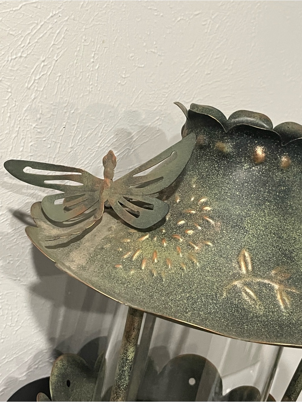 Decorative Green Metal Dragonfly bird feeder - Picture 2 of 5